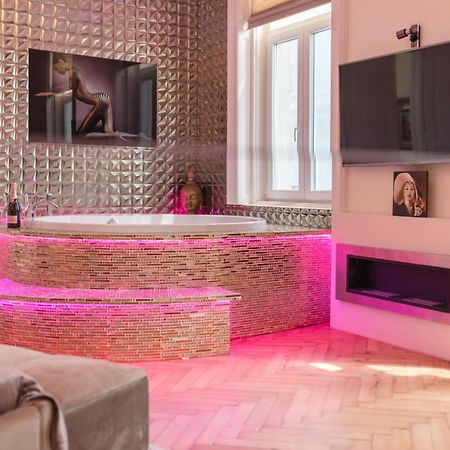 Budapest Eye Presidential With Jacuzzi & Sauna ภายนอก รูปภาพ