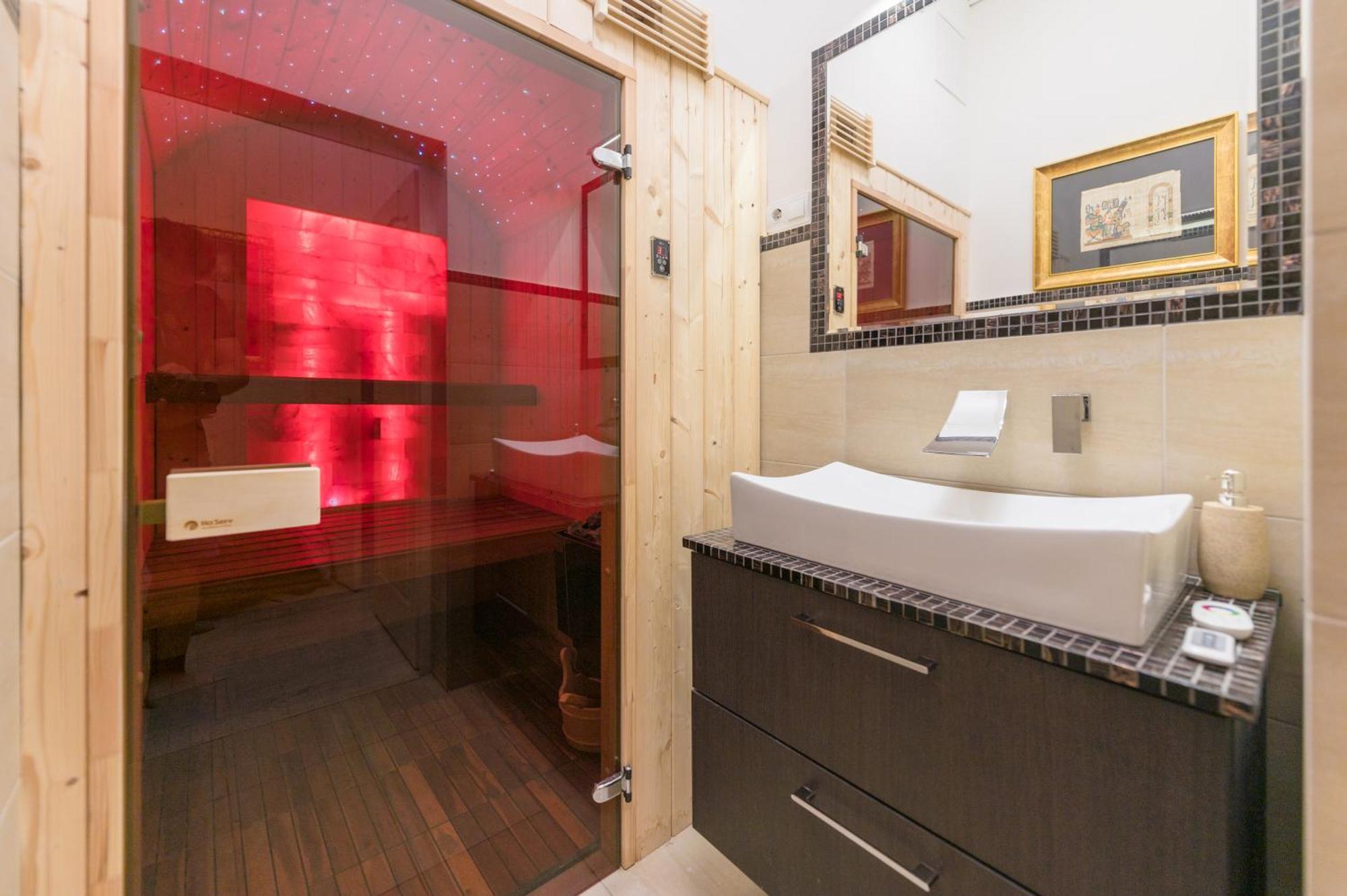 Budapest Eye Presidential With Jacuzzi & Sauna ภายนอก รูปภาพ