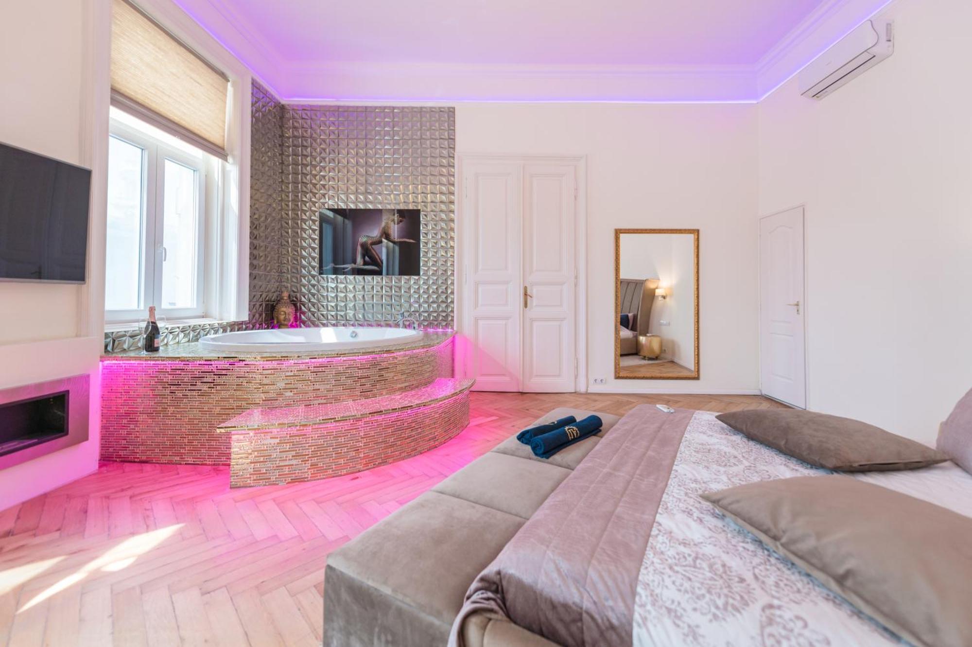 Budapest Eye Presidential With Jacuzzi & Sauna ภายนอก รูปภาพ