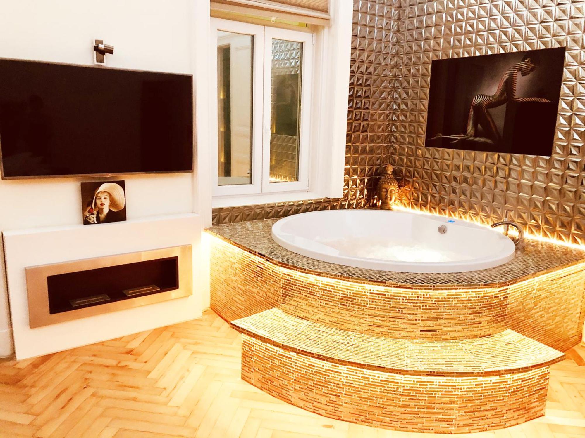 Budapest Eye Presidential With Jacuzzi & Sauna ภายนอก รูปภาพ
