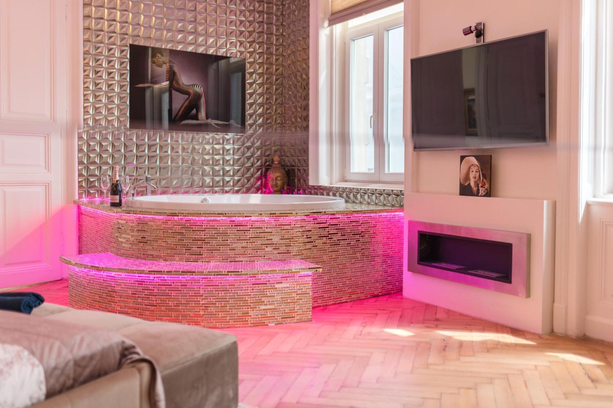 Budapest Eye Presidential With Jacuzzi & Sauna ภายนอก รูปภาพ